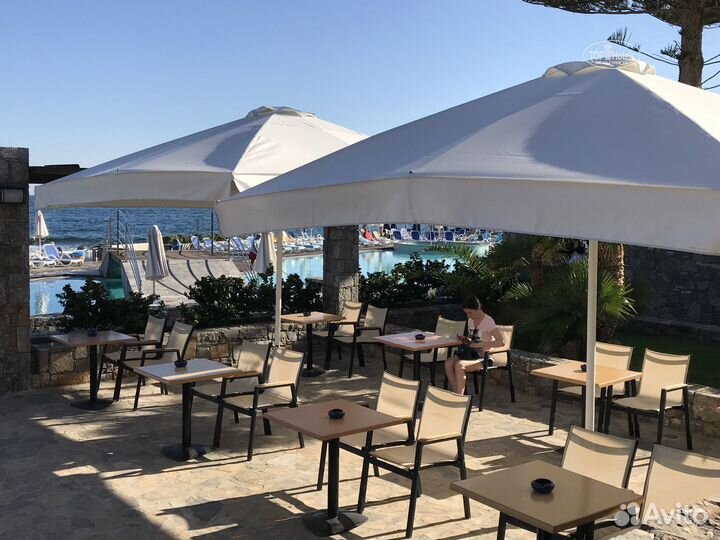 Стальные уличные зонты. Зонты для кафе