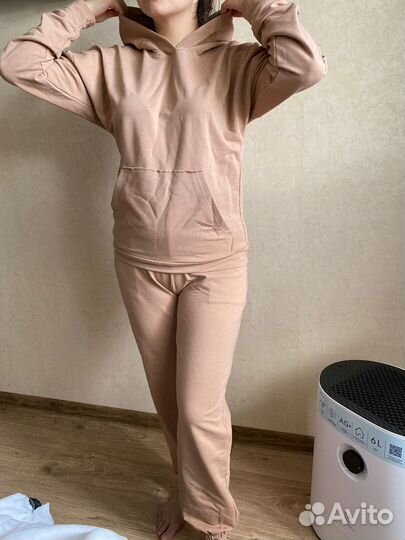 Спортивный костюм женский