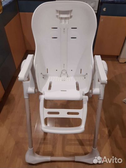 Продается стульчик для кормления happy baby w