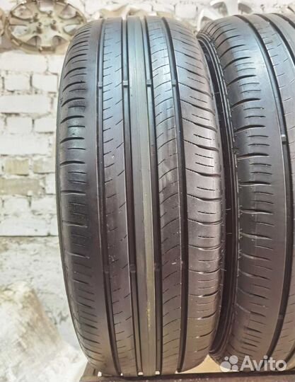 Dunlop Enasave EC300+ 215/60 R17 96H