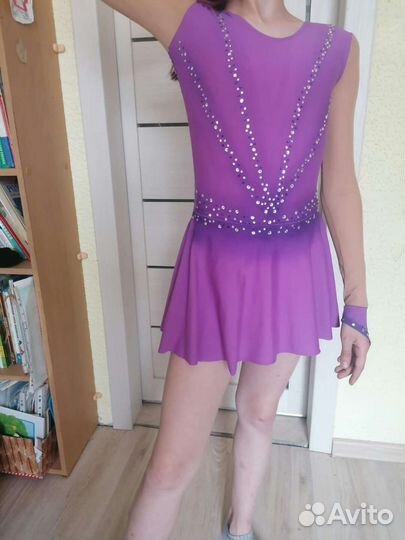 Платье для фигурного катания на р.134-146