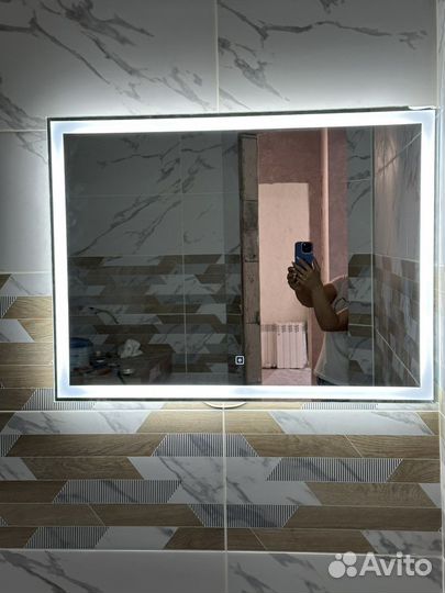Зеркало с подсветкой