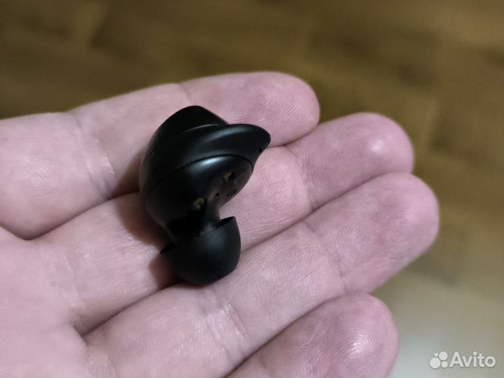 Беспроводные bluetooth наушники Samsung buts