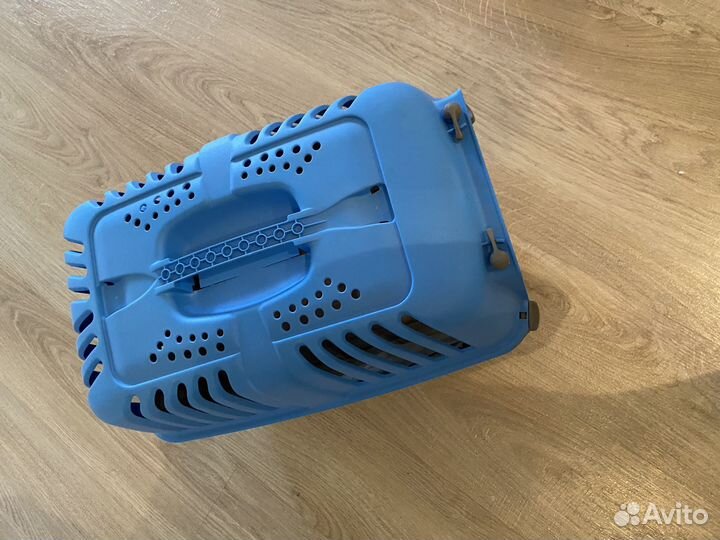 Переноска для кошек и собак