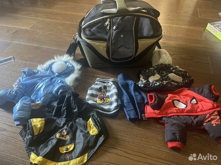 Переноска для собак и кошка triol