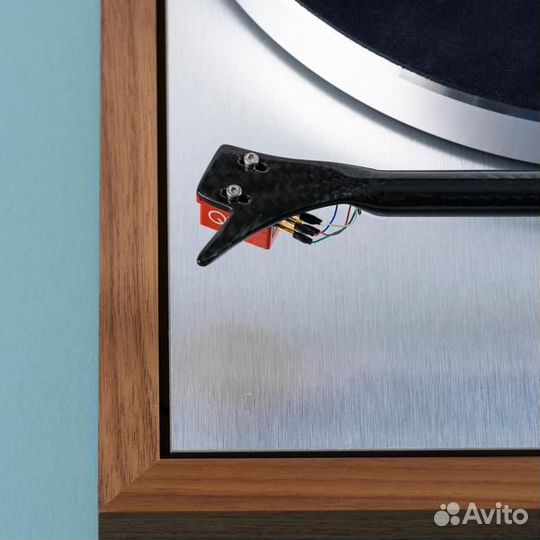 Pro-Ject The Classic Evo Walnut (Quintet Red)