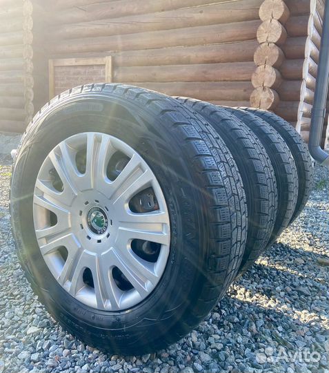 Колеса в сборе 205/65 R15 Dunlop Winter Maxx