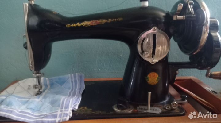 Швейная машинка
