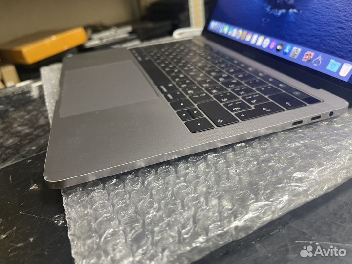 Apple MacBook Pro 13 2016 TouchBar