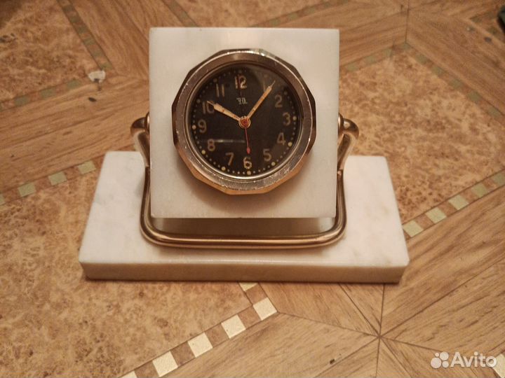Часы советские