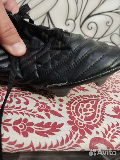 Футбольные бутсы