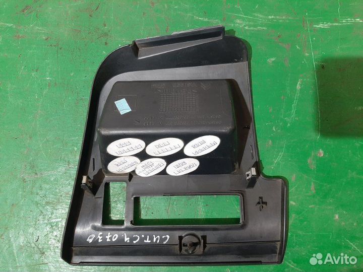 Накладка на торпедо левая Citroen C4 хэтчбек ET3J4