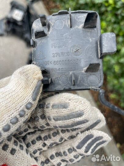 Заглушка бампера передняя Geely Tugella