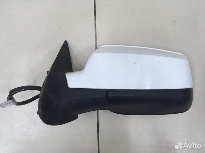Зеркало заднего вида боковое левое электрическое