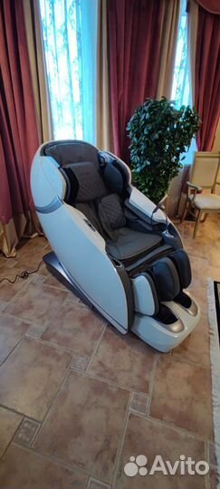 Массажное кресло SkyLiner 2 от Casada