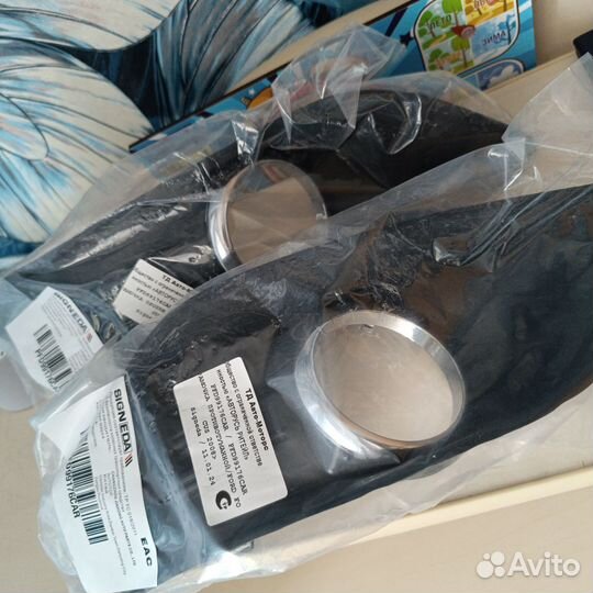 Рамка противотуманной фары ford focus 2