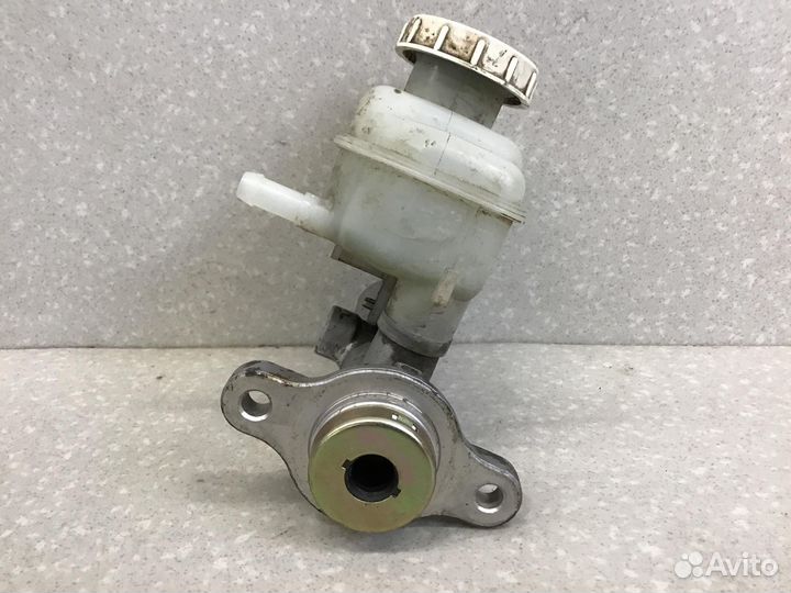 Цилиндр тормозной главный Mitsubishi Lancer (CS Cl