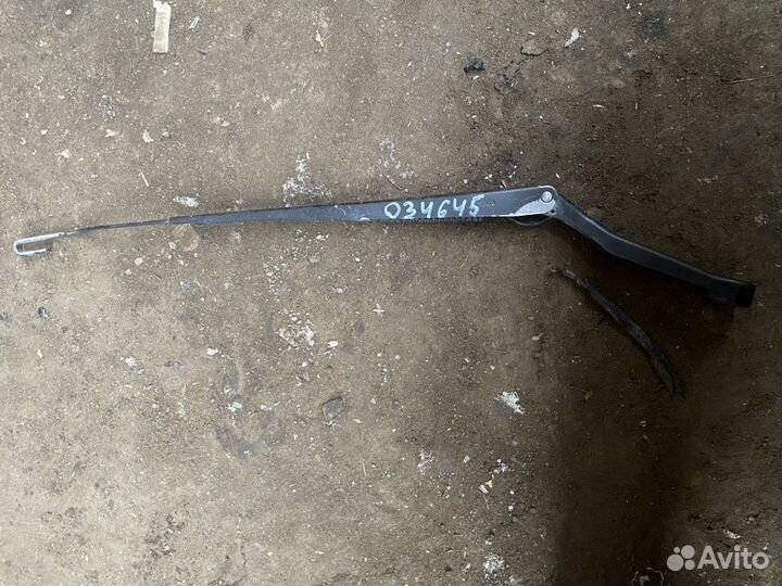 Поводок дворника левый Nissan Almera N15 1995-2000