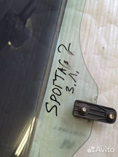 Стекло двери Kia Sportage 2009