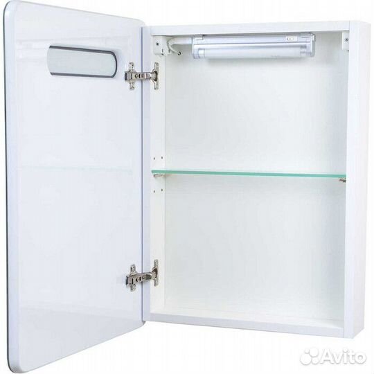 Зеркальный шкаф