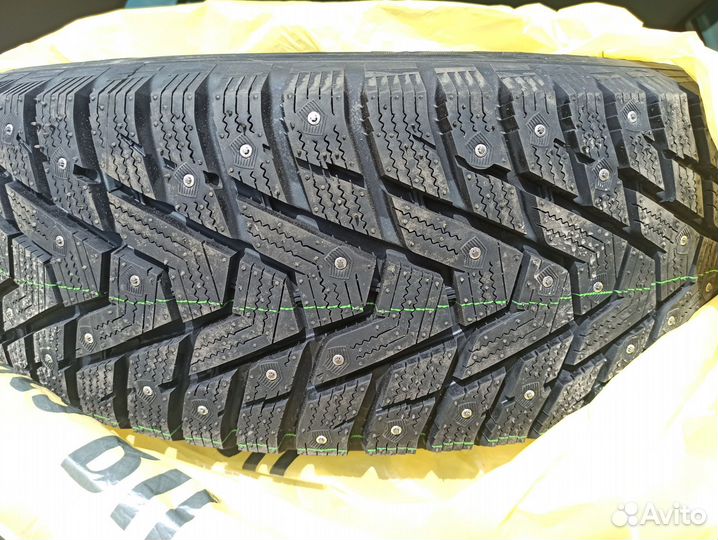 Yokohama IceGuard Stud IG65 195/55 R15 89T