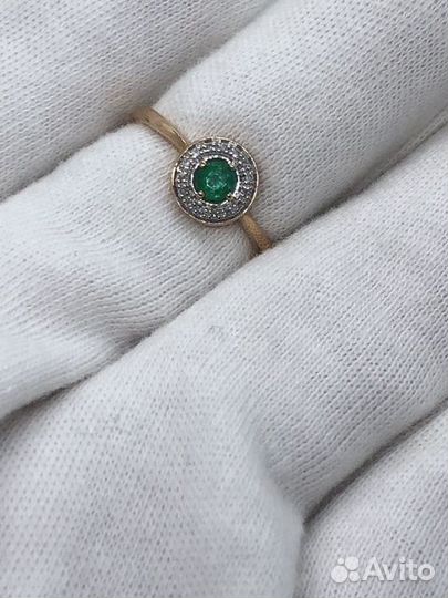 Золотое кольцо с камнем 17,5р