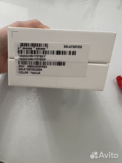 Samsung Galaxy A8+, 4/32 ГБ