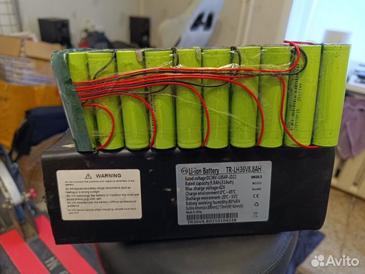 Аккумулятор для электросамоката 36V / 8.8Ah