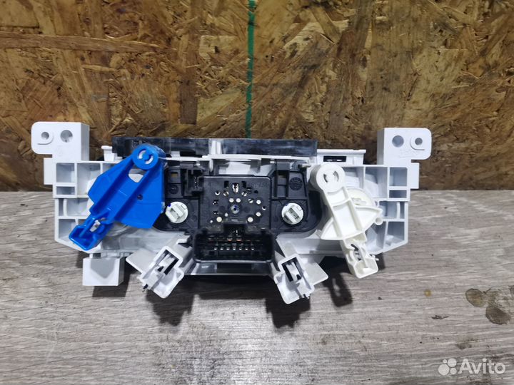 Блок управления печкой Renault Duster