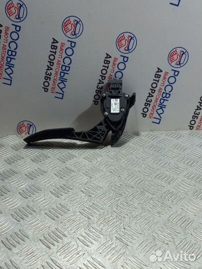 Педаль газа Chevrolet Cruze