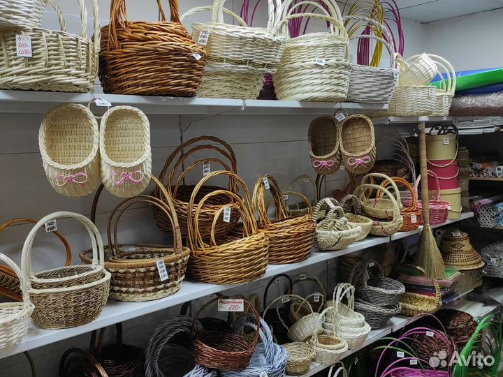 Яркие плетеные корзины