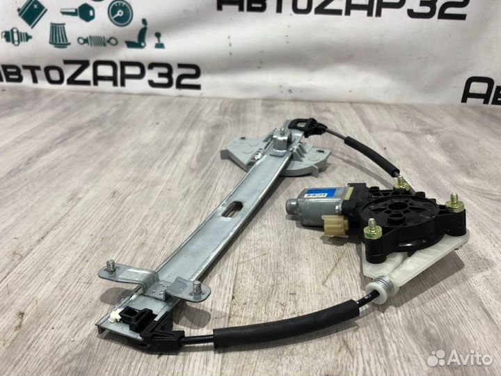 Стеклоподъемник задний левый Kia Rio X-Line G4FG