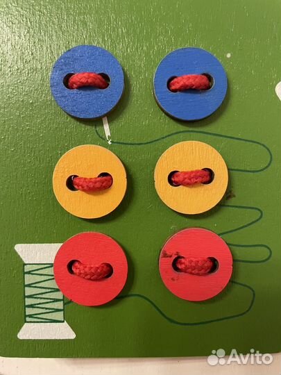 Развивающая игрушка Шнуровка пуговицы