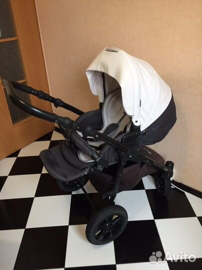 Детская прогулочная коляска 2 в 1 Tutis