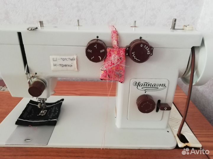 Швейная машина Чайка 143