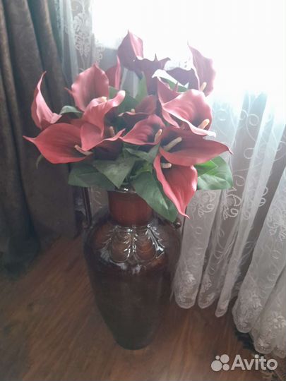 Ваза напольная с цветами