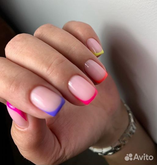 Маникюр,педикюр