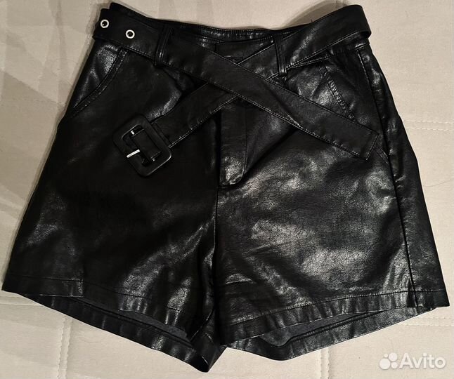 Кожаные шорты