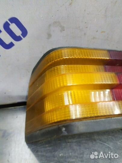 Фонарь задний левый Mercedes-Benz 190 W201 1990