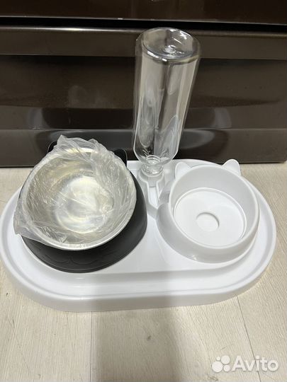 Двойная миска для животных с автопоилкой