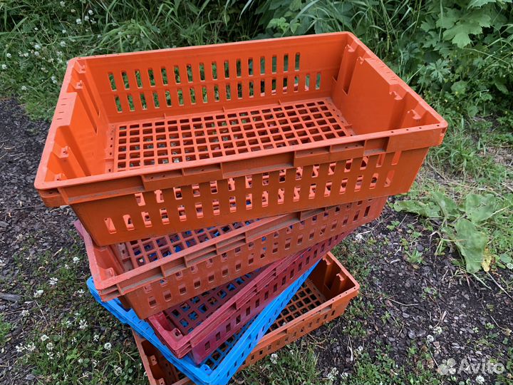 Пластиковые ящики