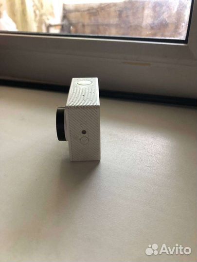 Экшн камера xiaomi yi