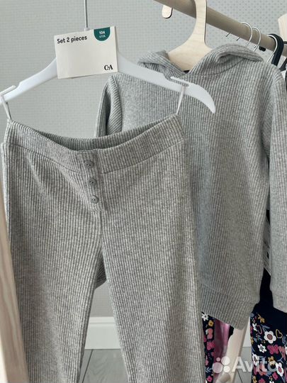 Костюм на девочку hm