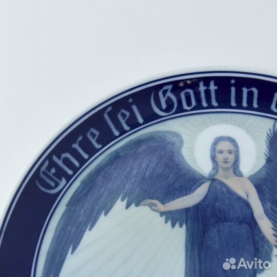 Антикварная тарелка из рождественской коллекции 