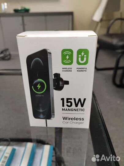 Автомобильная зарядка MagSafe для iPhone