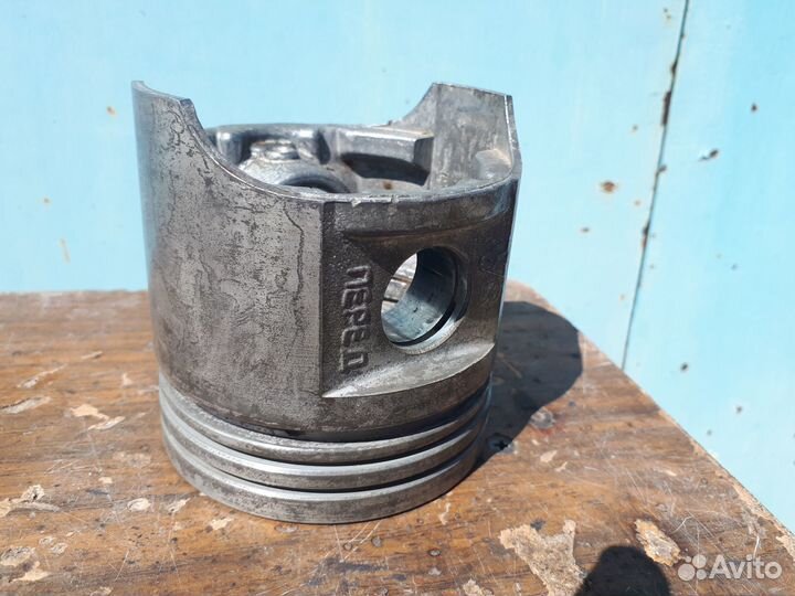 Поршни газ 53, газ 66, - 93,0. 93,5