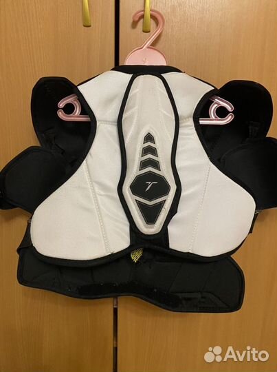 Нагрудник хоккейный jr l