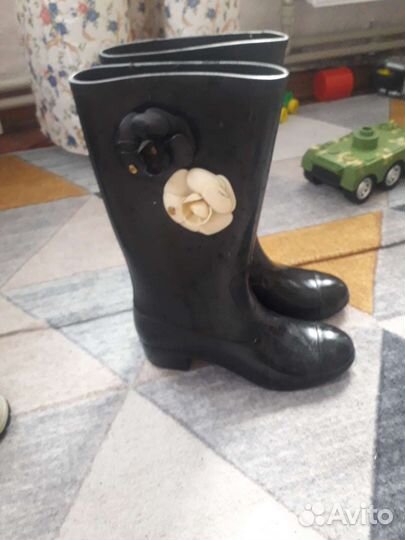 Резиновые сапоги