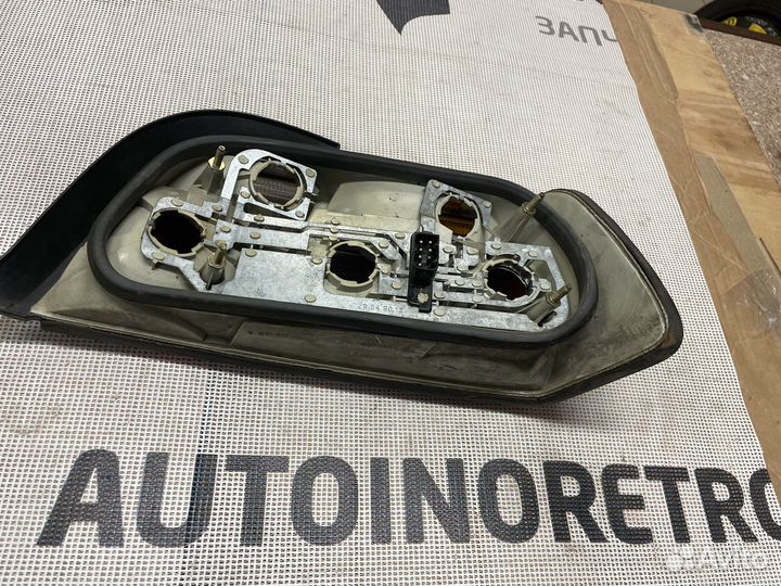 Фонарь задний левый BMW E36 1387653