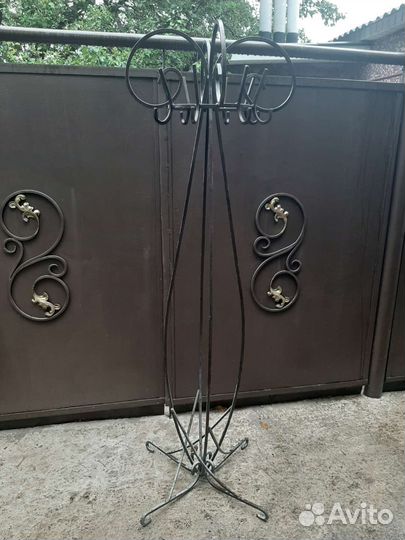 Вешалка для одежды напольная